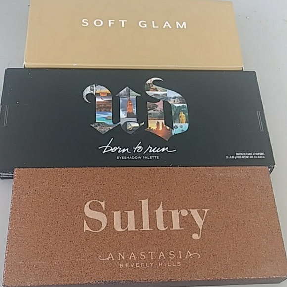 ABH pallets and Urban Decay - Picture 1 of 4